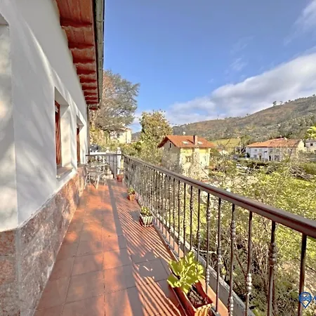 Cuetu El Tornu Ferienhaus Puertas de Vidiago